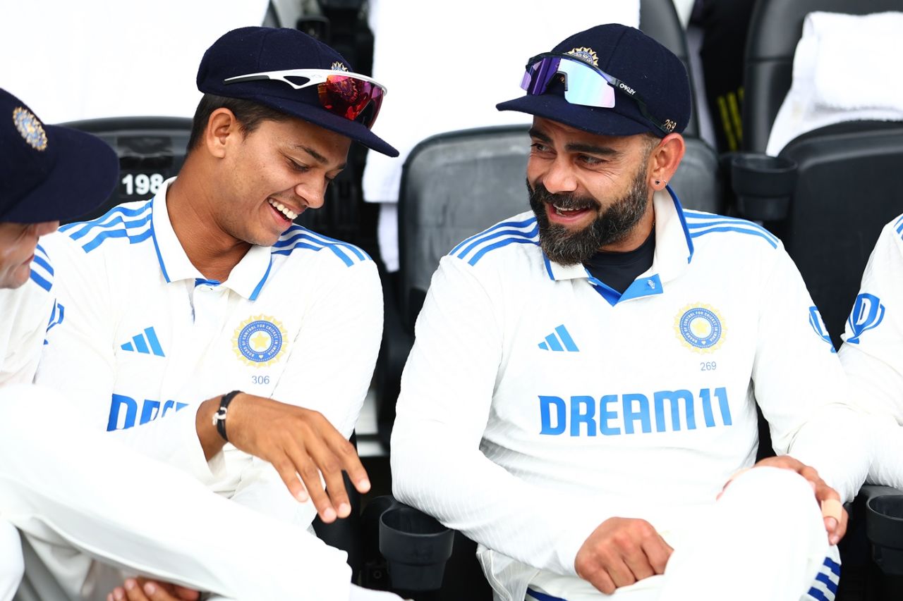 Virat Kohli shares a laugh with Yashasvi Jaiswal, Australia vs India, 3rd Test, Brisbane, 3rd day, December 16, 2024