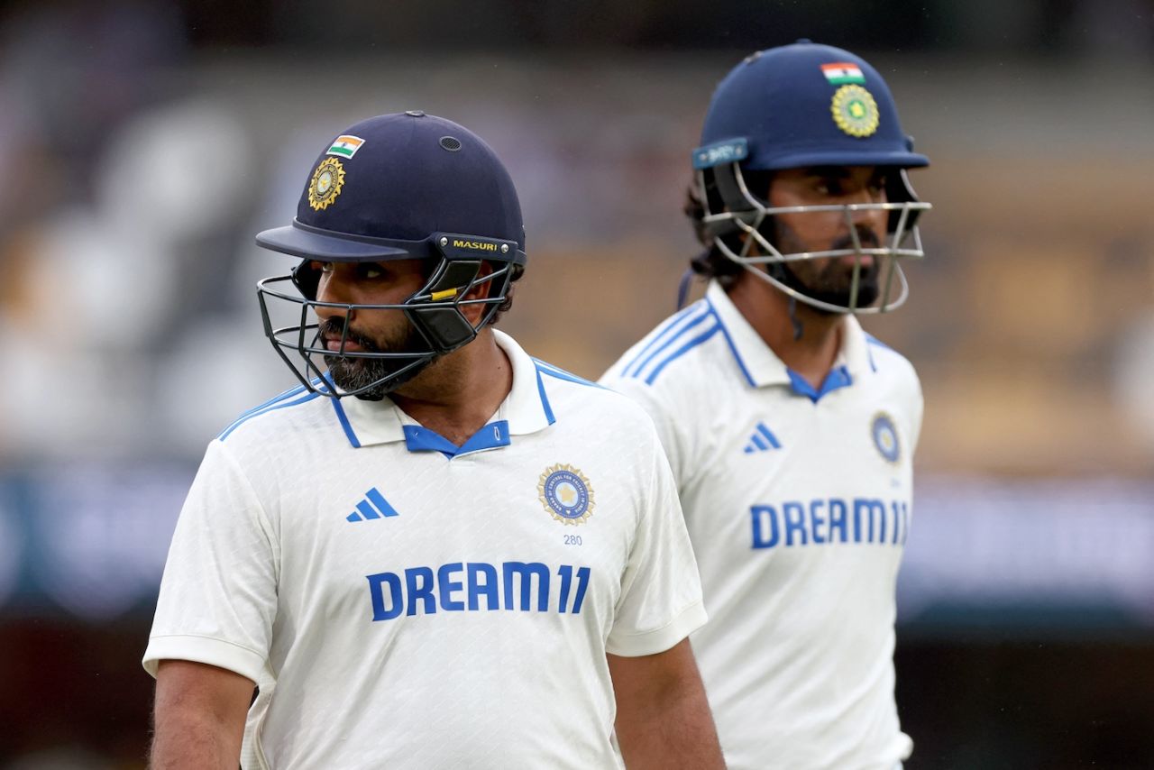 Rohit Sharma and KL Rahul walk off at stumps, Australia vs India, 3rd Test, Brisbane, 3rd day, December 16, 2024