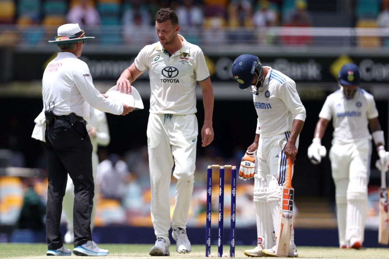 Josh Hazlewood left the field with a calf issue, Australia vs India, 3rd Test, Brisbane, 4th day, December 17, 2024