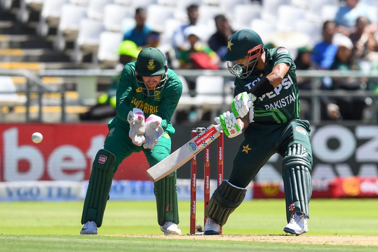 Babar Azam greeted Bjorn Fortuin with a four, South Africa vs Pakistan, 2nd ODI, Cape Town, December 19, 2024