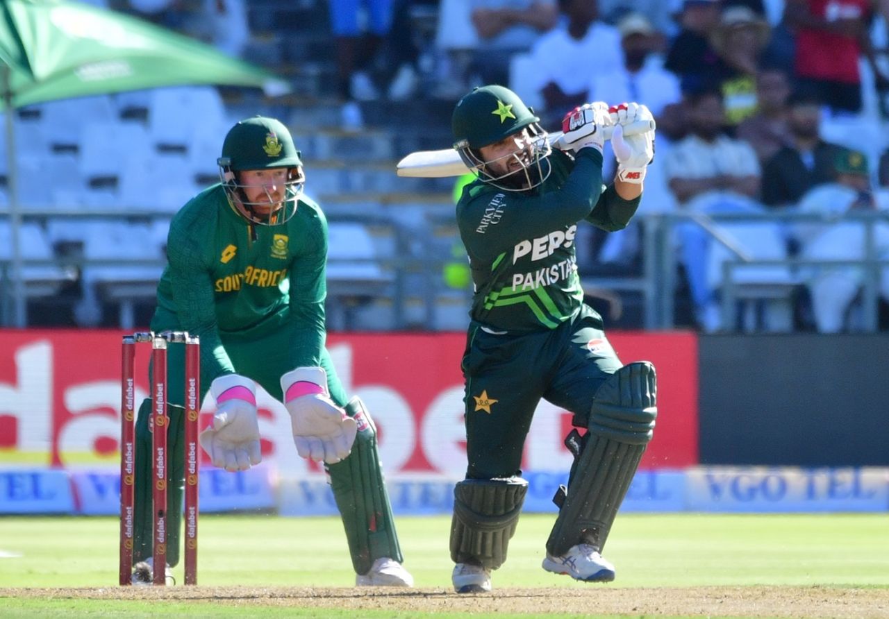 Kamran Ghulam is congratulated by Irfan Khan after his 25-ball fifty, South Africa vs Pakistan, 2nd ODI, Cape Town, December 19, 2024
