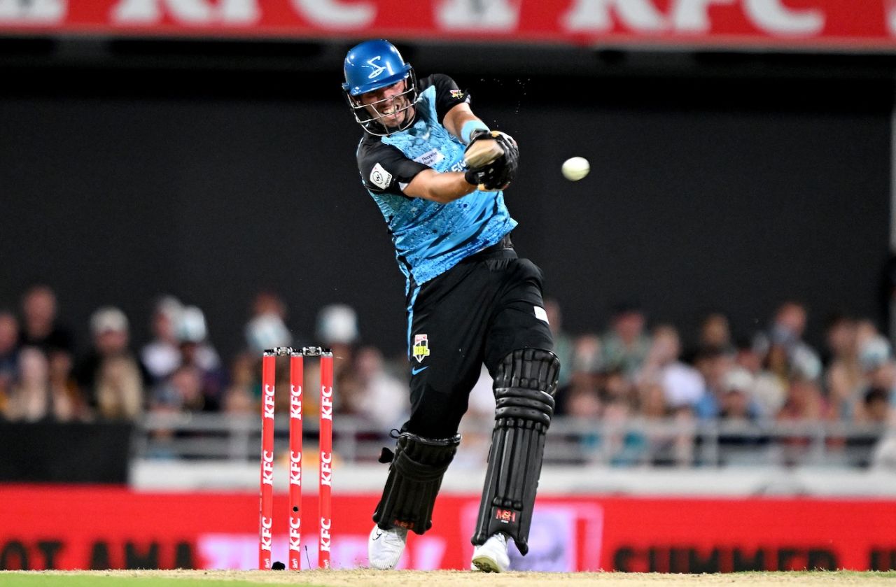 Jamie Overton's knock lifted Adelaide Strikers to a competitive score, Brisbane Heat vs Adelaide Strikers, BBL 2024-25, Brisbane, December 22, 2024