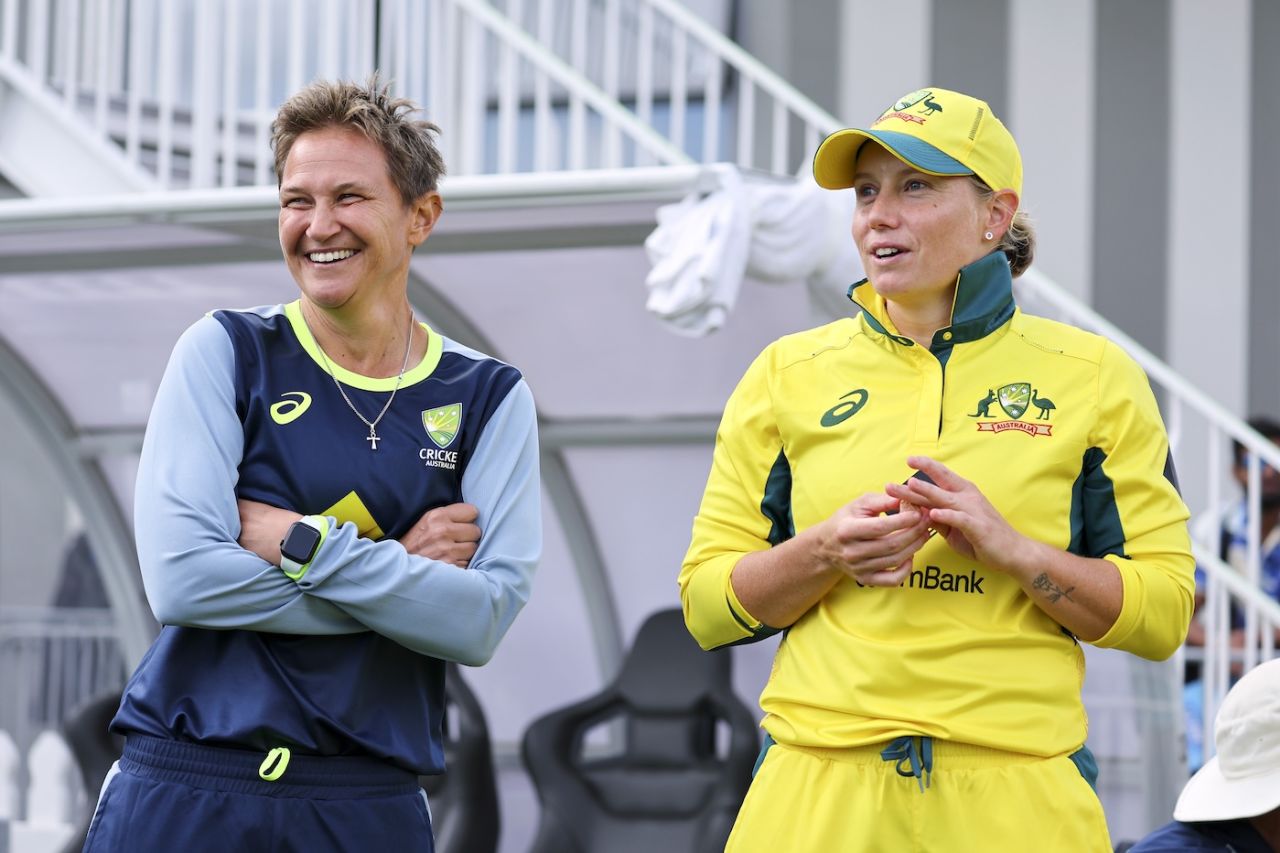 Coach Shelley Nitschke and captain Alyssa Healy are all smiles after the series win, New Zealand vs Australia, 3rd women's ODI, Wellington, December 23, 2024