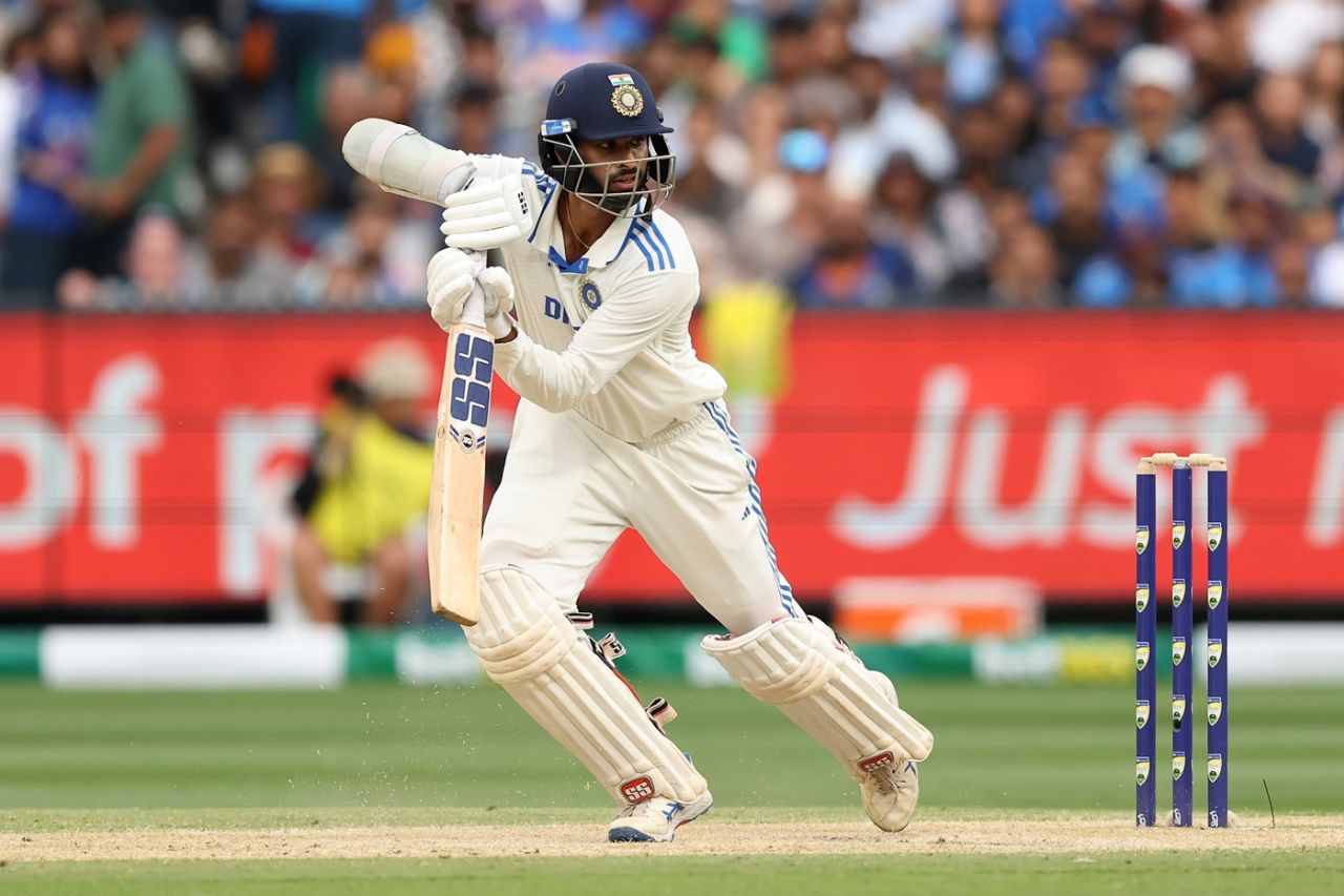 Washington Sundar steers one into the offside, Australia vs India, 4th Test, Melbourne, 3rd day, December 28, 2024