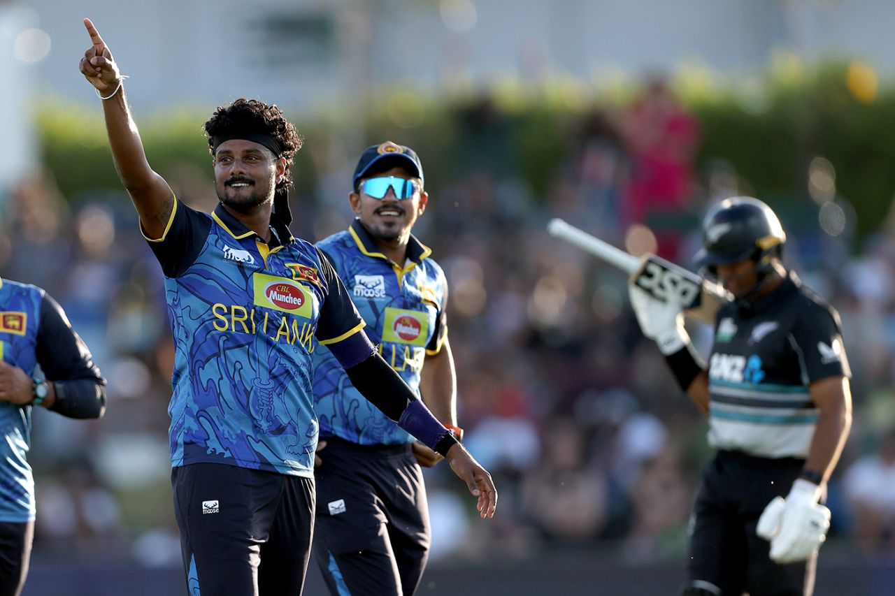 Binura Fernando made the breakthrough, New Zealand vs Sri Lanka, 1st T20I, Mount Maunganui, December28, 2024