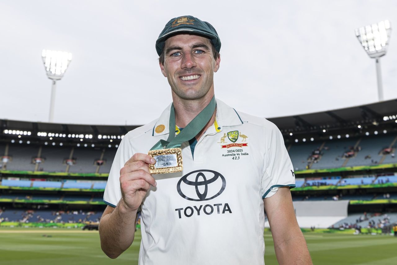 Pat Cummins was awarded the Mullagh Medal after being named Player of the Match , Australia vs India, 4th Test, Melbourne, 5th day, December 30, 2024