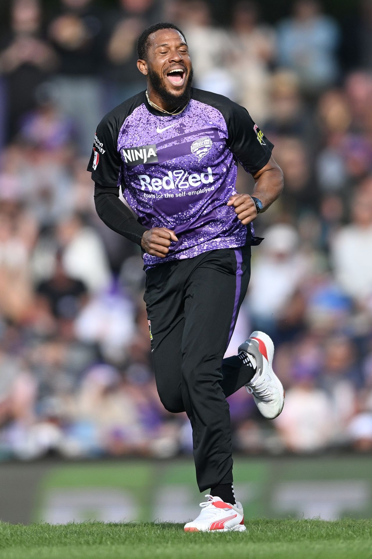 Chris Jordan claimed the big wicket of James Vince, Hobart Hurricanes vs Sydney Sixers, BBL, Hobart, January 1, 2025