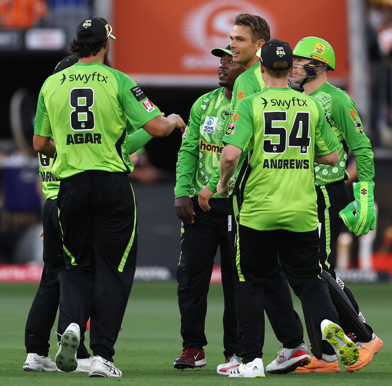 Chris Green got wickets off successive balls in the 13th over, Perth Scorchers vs Sydney Thunder, BBL, Perth, January 3, 2025