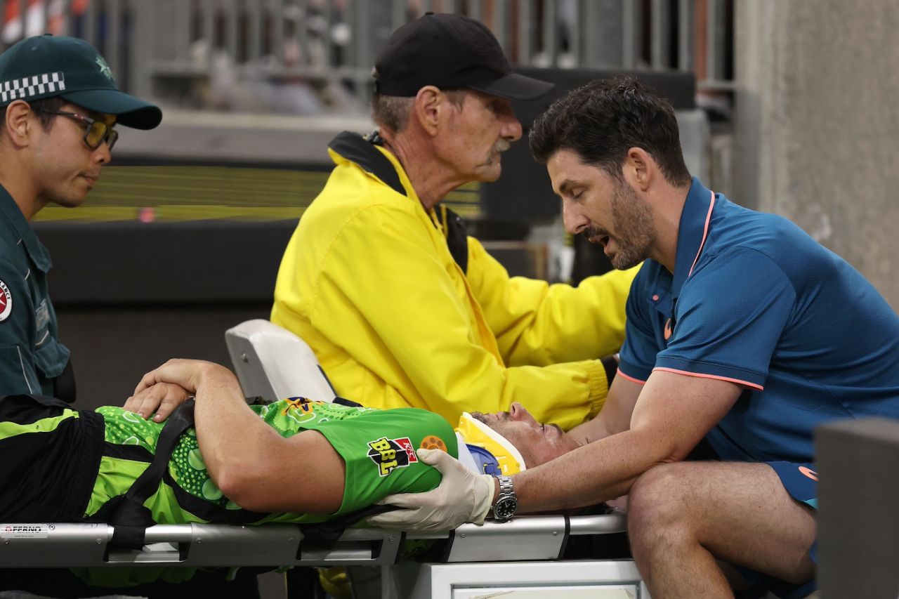 Daniel Sams had to be taken off the field in a medicab, Perth Scorchers vs Sydney Thunder, BBL, Perth, January 3, 2025