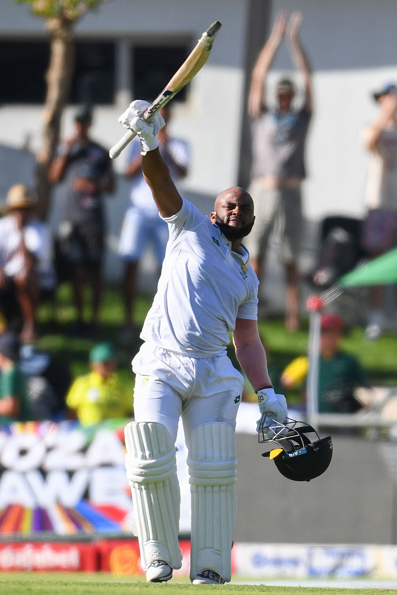 Temba Bavuma celebrates his fourth Test century, South Africa vs Pakistan, second Test, Cape Town, January 3, 2025