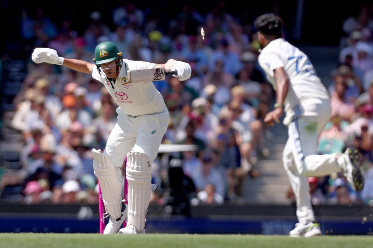 Mohammed Siraj wraps up Australia's innings with the wicket of Scott Boland, Australia vs India, 5th Test, Sydney, Day 2, January 4, 2025