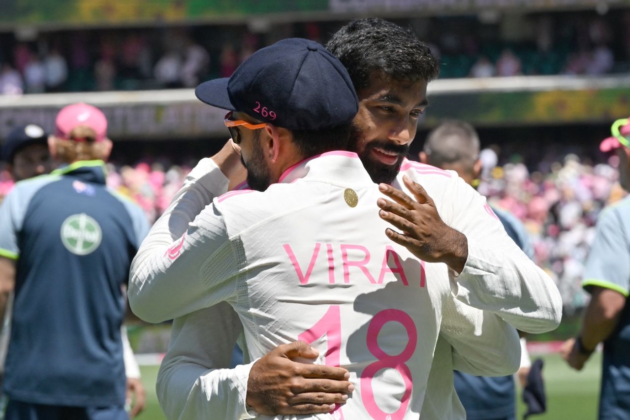 Jasprit Bumrah and Virat Kohli get together after the game, Australia vs India, 5th Test, Sydney, 3rd day, January 5, 2024