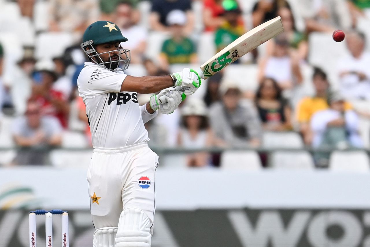 Babar Azam dug in for Pakistan on the third morning, South Africa vs Pakistan, 2nd Test, Cape Town, 3rd day, January 5, 2025