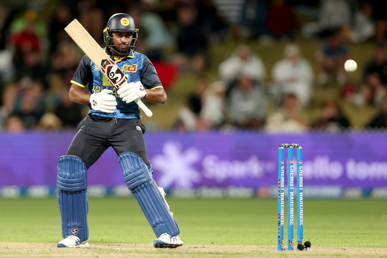 For the most part, Kamindu Mendis held a wobbly Sri Lankan innings together, New Zealand vs Sri Lanka, 2nd T20I, Hamilton, January 8, 2025