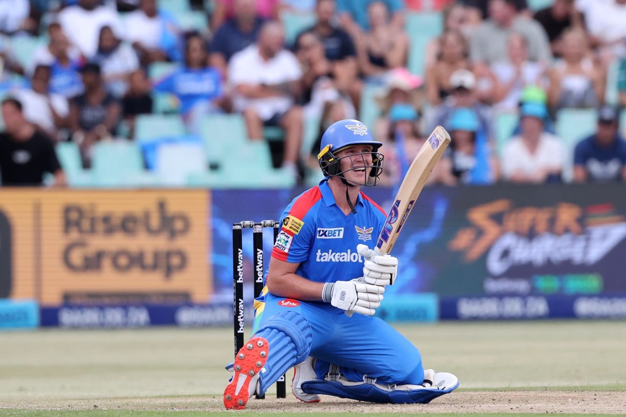 Bryce Parsons smashed four fours in a Kyle Simmonds over, Durban's Super Giants vs Pretoria Capitals, SA20 2025, Durban, January 10, 2025