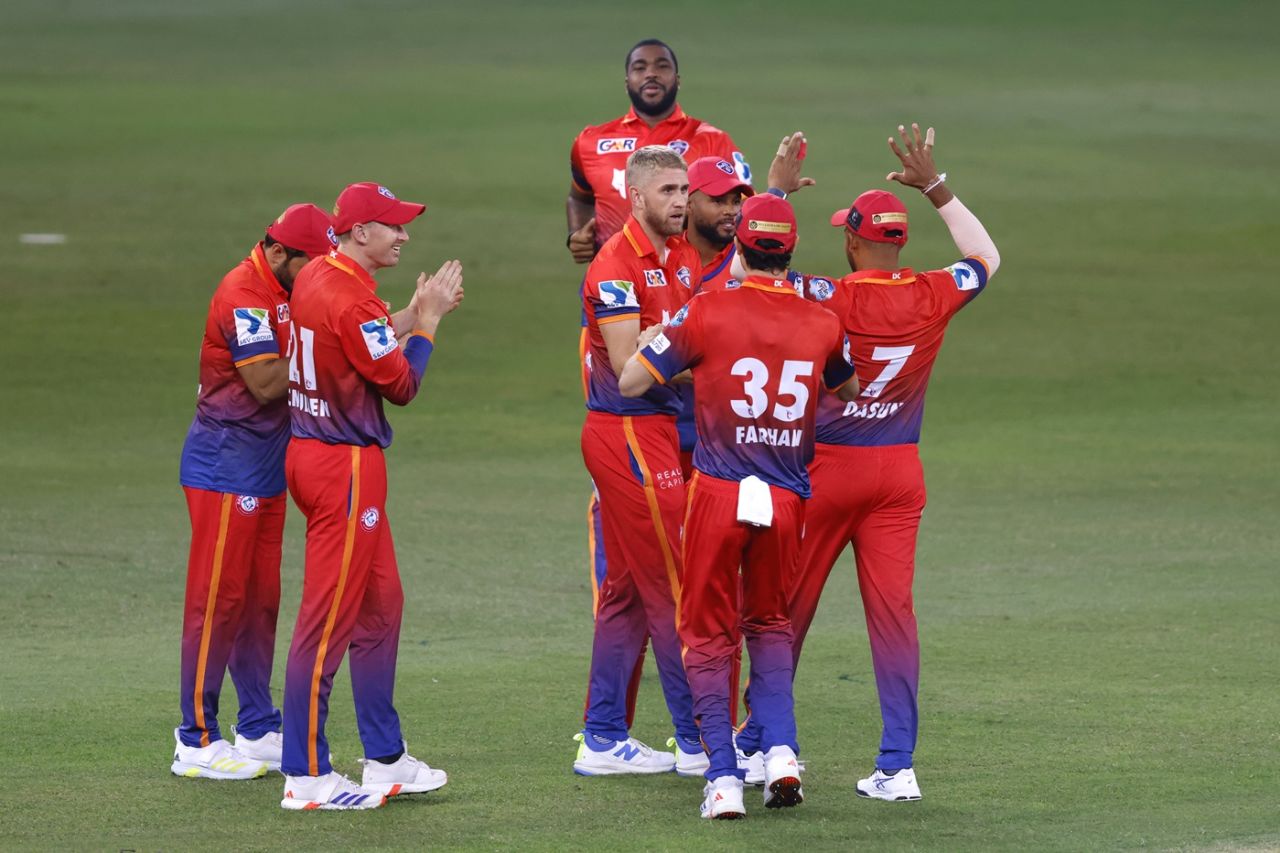 Olly Stone produced a double-strike with the new ball, Dubai Capitals vs MI Emirates, ILT20 2025, Dubai, January 11, 2025