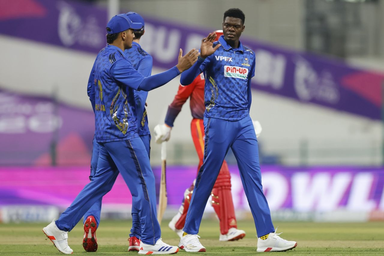 Alzarri Joseph celebrates a wicket, Dubai Capitals vs MI Emirates, Abu Dhabi, ILT20 2025, January 13, 2025