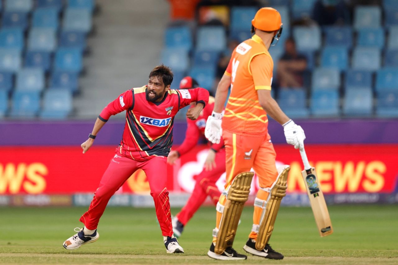 Mohammad Amir removed Adam Lyth in the first over of the match, Gulf Giants vs Desert Vipers, ILT20, Dubai, January 14, 2025