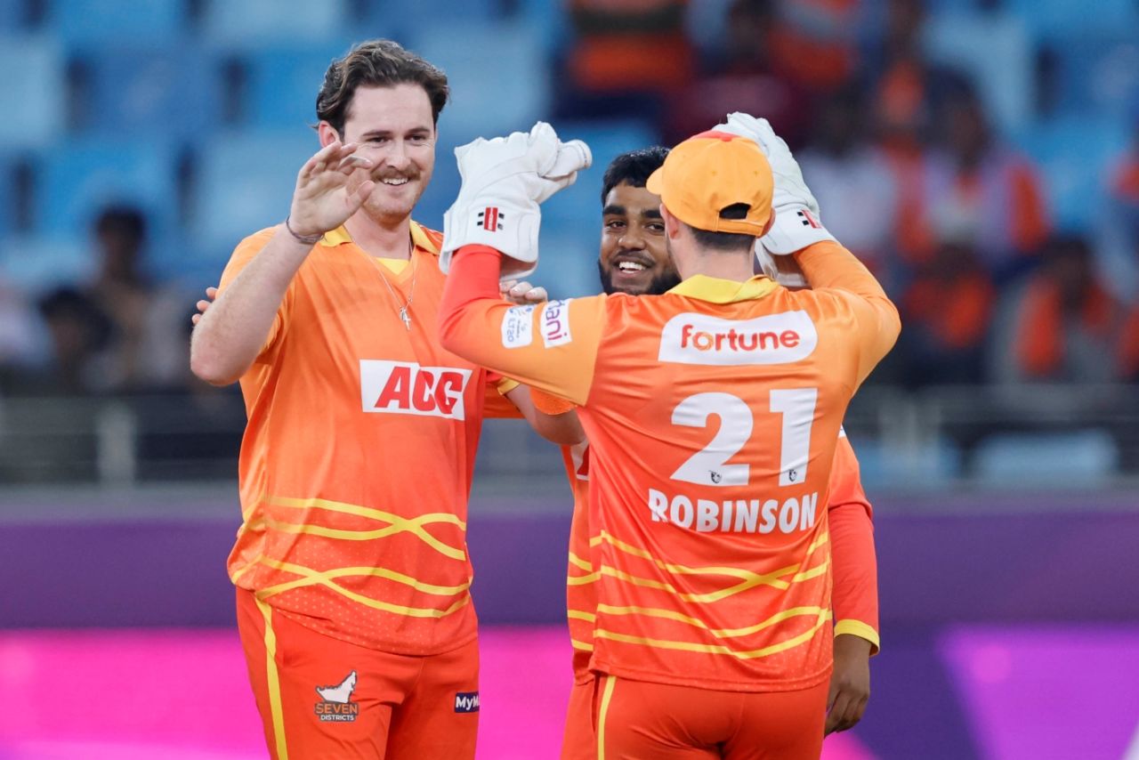 Mark Adair dismissed Fakhar Zaman and Dan Lawrence in the same over, Gulf Giants vs Desert Vipers, ILT20, Dubai, January 14, 2025