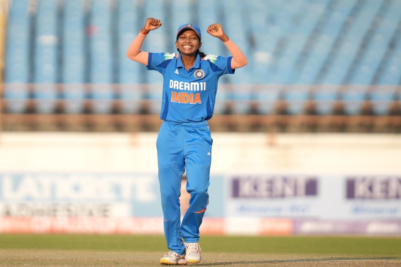 Minnu Mani celebrates after dismissing Ava Canning, India vs Ireland, 3rd ODI, Rajkot, January 15, 2025
