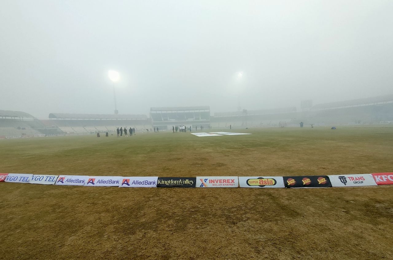 Fog delayed the toss in Multan, Pakistan vs West Indies, 1st Test, day one, Multan, January 17, 2025