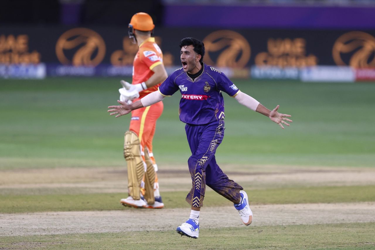 Ibrar Ahmad roars in delight after dismissing James Vince, Abu Dhabi Knight Riders vs Gulf Giants, ILT20, Dubai, January 19, 2025