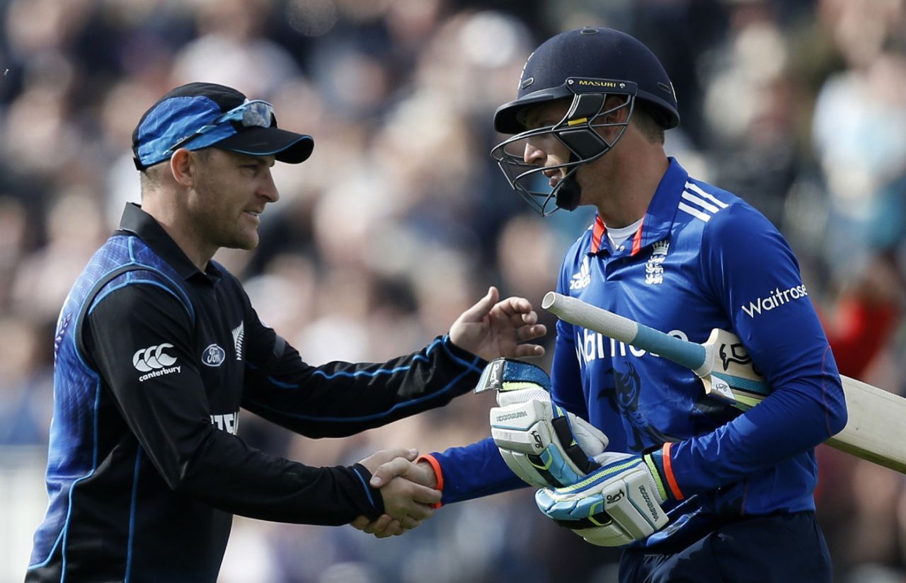 Jos Buttler shakes hands with Brendon McCullum after his century at Edgbaston, England vs New Zealand, 1st ODI, Edgbaston, June 9, 2015,