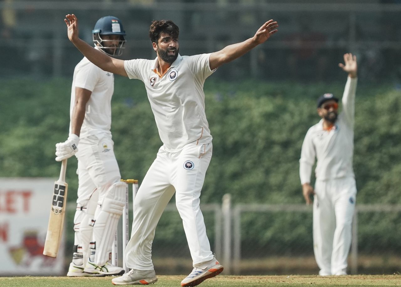 Umar Nazir Mir appeals for Shivam Dube's wicket, Mumbai vs Jammu and Kashmir, Sharad Pawar Cricket Academy, day 1, Ranji Trophy, January 23, 2025