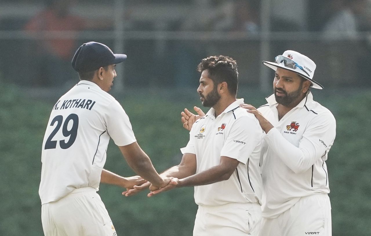 Karsh Kothari and Rohit Sharma congratulate Shardul Thakur, Mumbai vs Jammu and Kashmir, Sharad Pawar Cricket Academy, day 1, Ranji Trophy, January 23, 2025