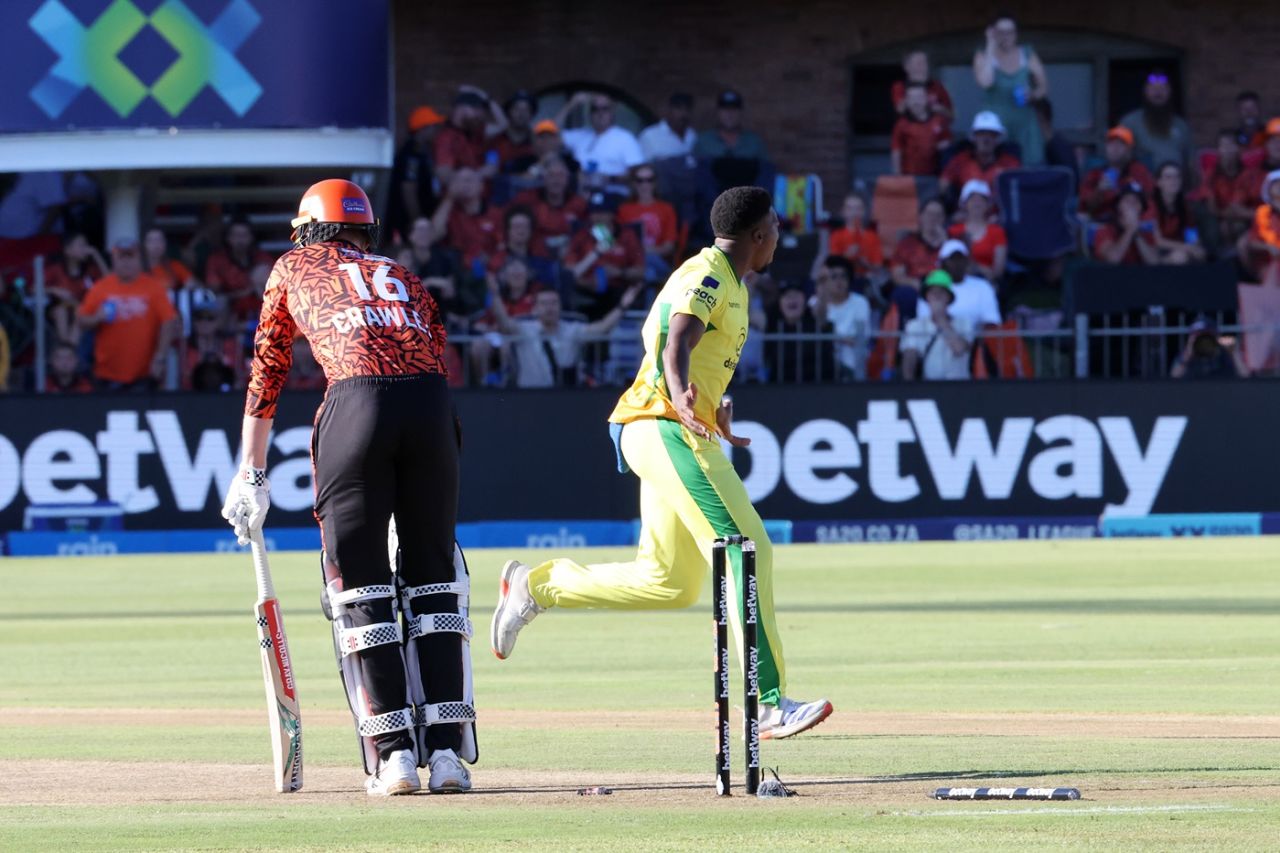 Lutho Sipamla bowled Zak Crawley first delivery but it turned out to be a no-ball, Sunrisers Eastern Cape vs Joburg Super Kings, SA20, Gqeberha, January 24, 2025