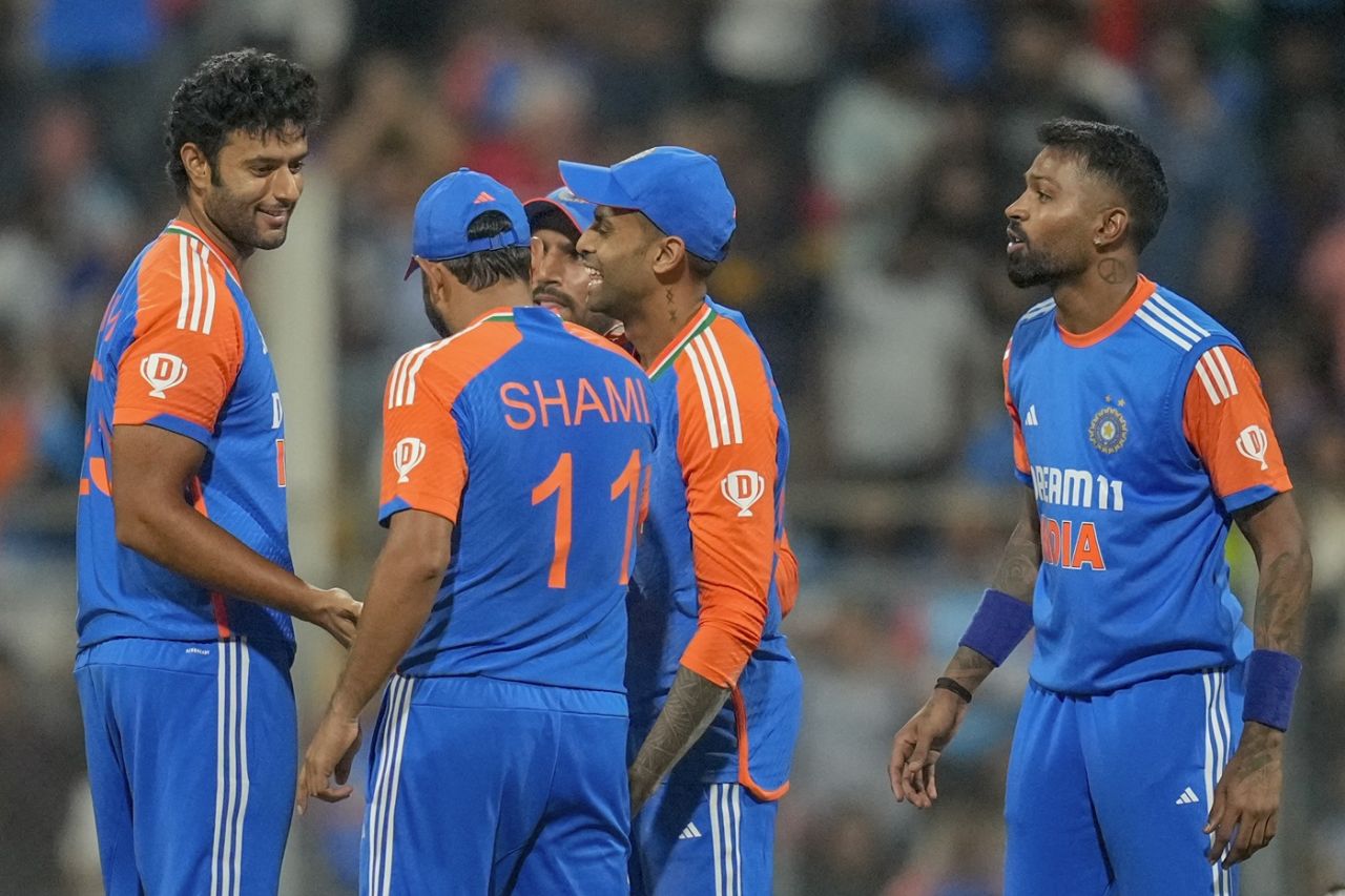 Shivam Dube was among the wickets for India, India vs England, 5th T20I, Wankhede Stadium, Mumbai, February 2, 2025