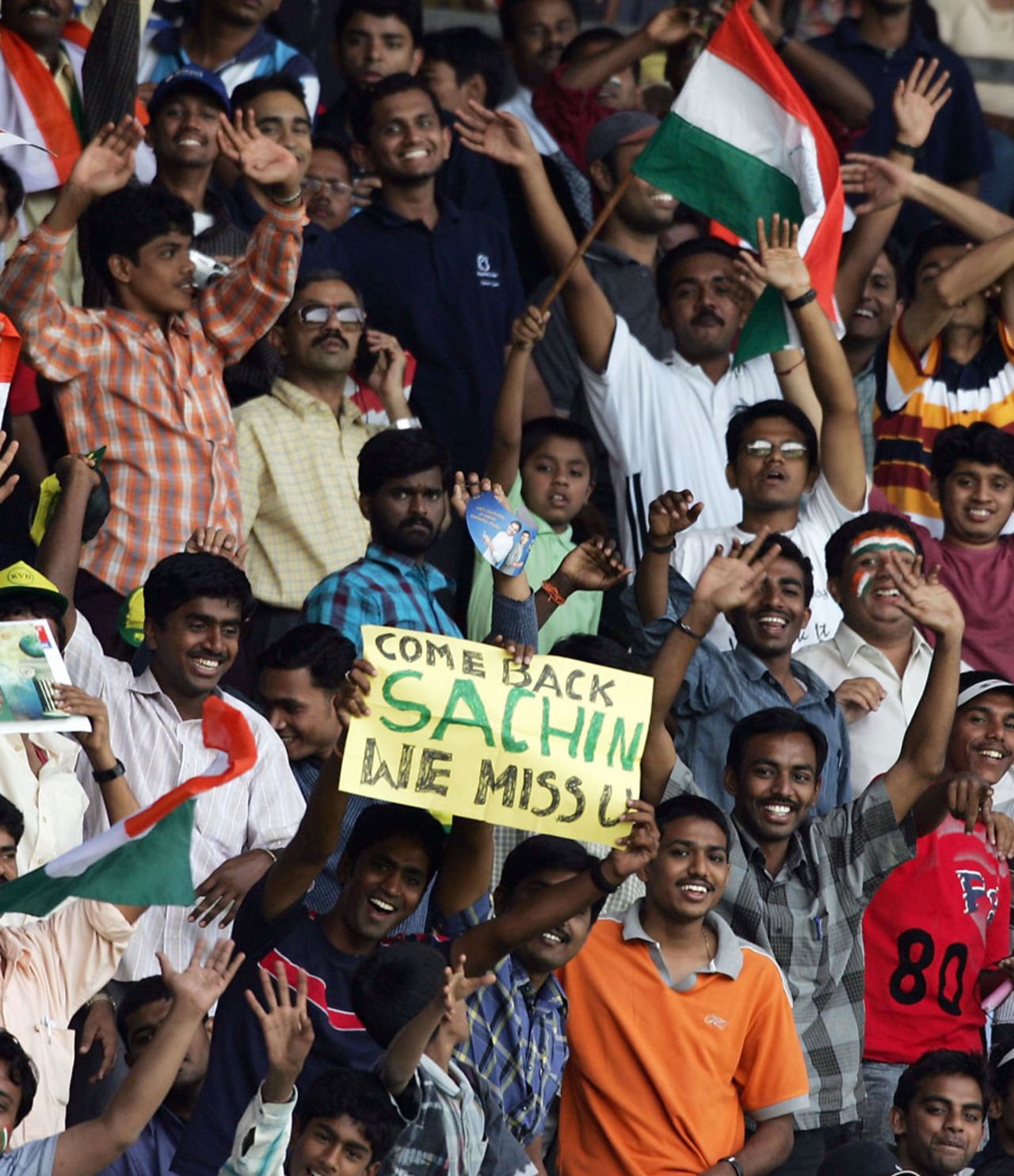 Indian fans rue Sachin Tendulkar's absence, Australia v India, 1st Test, Bangalore, 1st day, October 6, 2004
