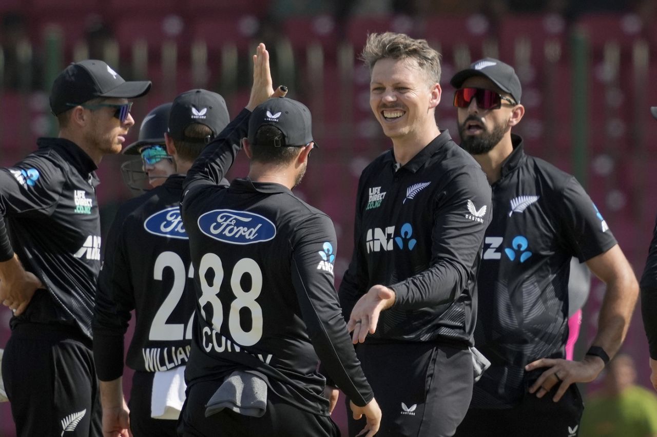 Michael Bracewell picked two key wickets, Pakistan vs New Zealand, ODI tri-series, Karachi, February 14, 2025