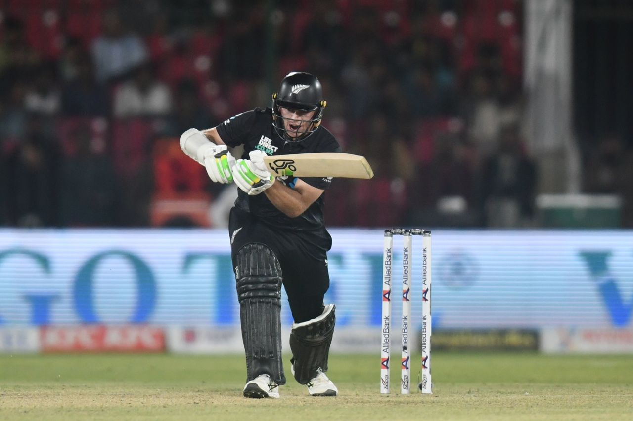 Tom Latham steadied New Zealand, Pakistan vs New Zealand, ODI tri-series final, Karachi, February 14, 2025