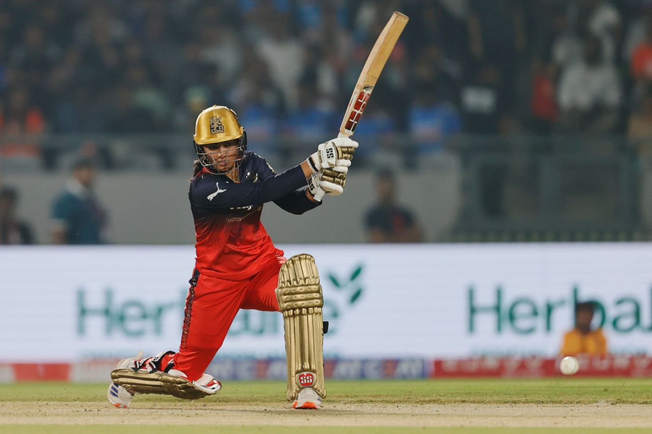 Raghvi Bist played the support act in a big stand with Ellyse Perry, Gujarat Giants vs Royal Challengers Bangalore, WPL 2025, Vadodara, February 14, 2025