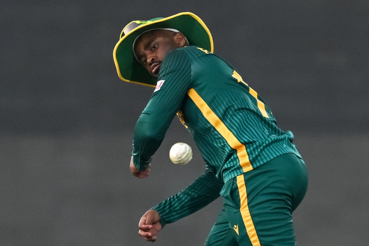 Temba Bavuma fields during a warm-up game, Pakistan Shaheens vs South Africa, warm-up match Champions Trophy, Karachi, February 17, 2025