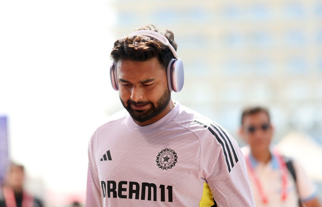 Rishabh Pant walks into the ground, Bangladesh vs India, Champions Trophy, Dubai, February 20, 2025