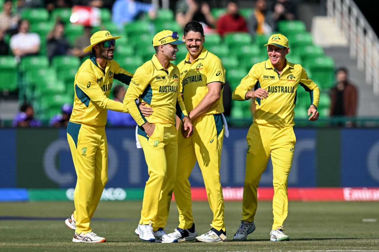 Ben Dwarshuis struck twice in the first powerplay with Alex Carey being the catcher both times, Australia vs England, ICC Men's Champions Trophy, Lahore, February 22, 2025