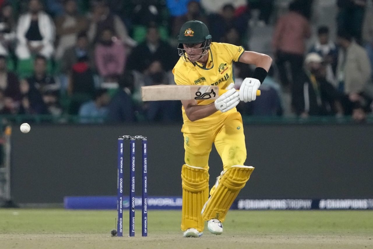 Marnus Labuschagne was off the blocks quickly after coming in with Australia on 27 for 2, Australia vs England, Men's Champions Trophy 2025, Lahore, February 22, 2025