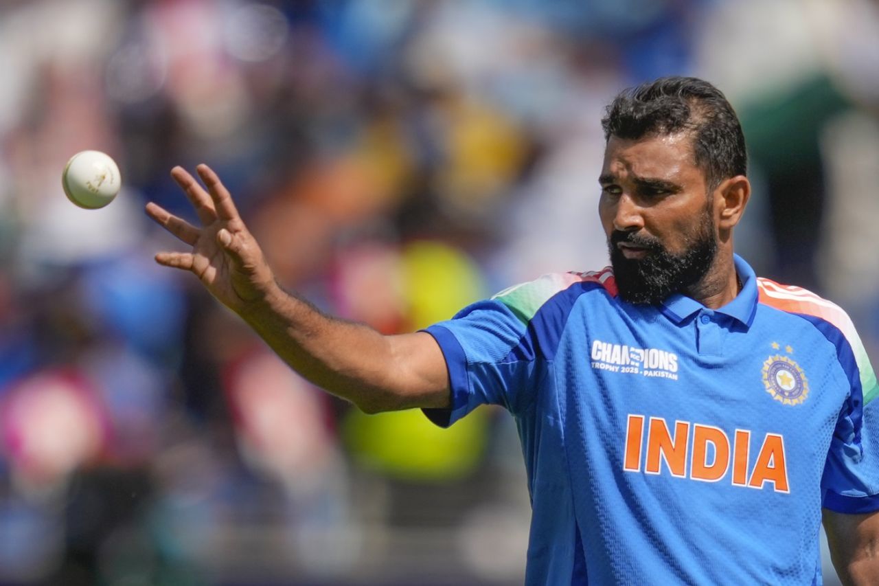 Mohammed Shami got the new ball to move, Pakistan vs India, ICC Men's Champions Trophy, Dubai, February 23, 2025