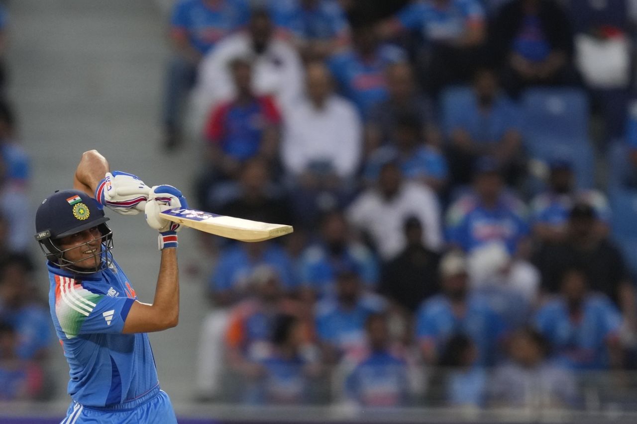 Shubman Gill holds the pose, Pakistan vs India, Dubai, Champions Trophy, February 23, 2025