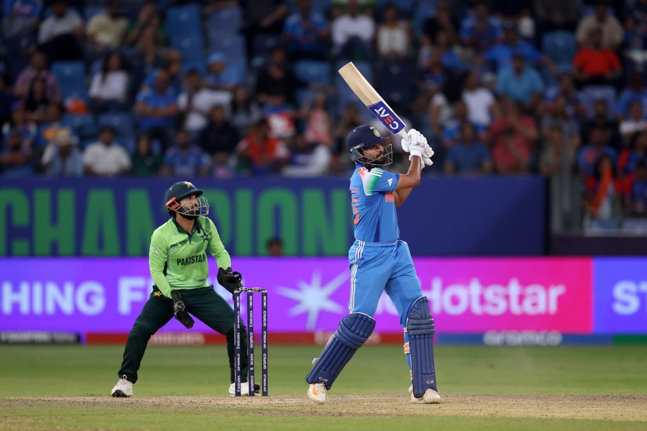 Shreyas Iyer puts one away, Pakistan vs India, Dubai, Champions Trophy, February 23, 2025