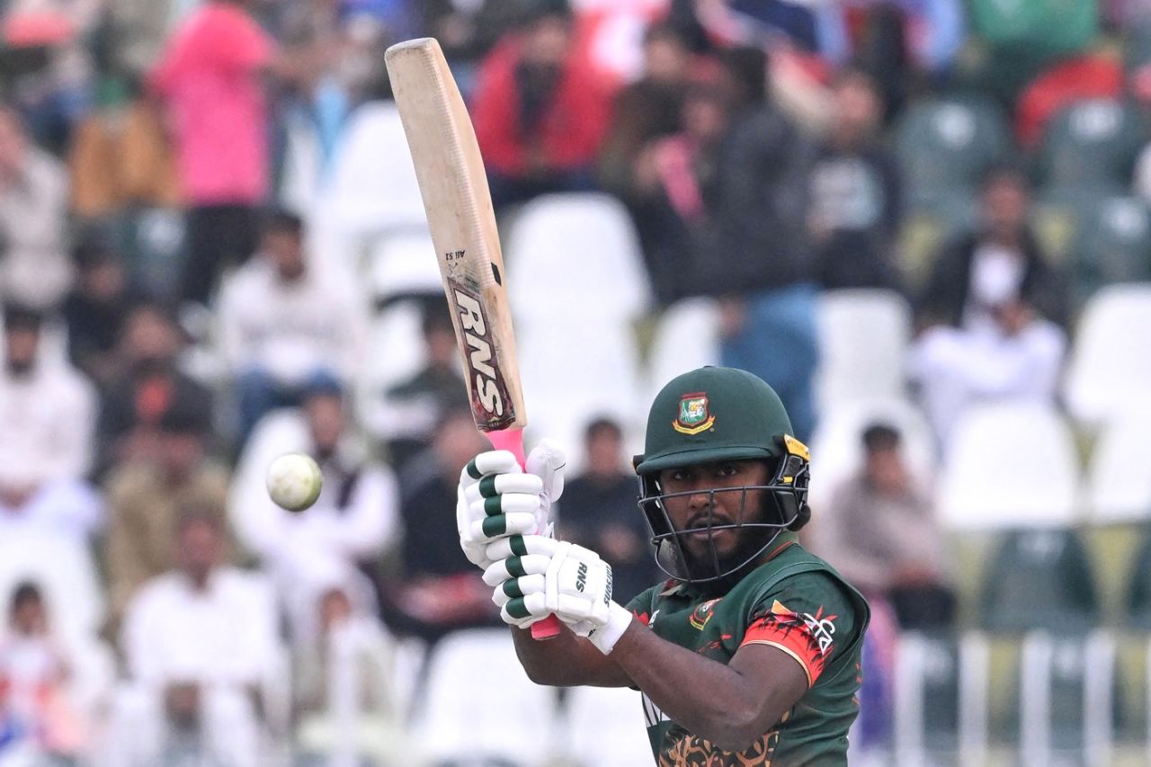 Jaker Ali added some valuable runs at the death, Bangladesh vs New Zealand, Champions Trophy, Rawalpindi, February 24, 2025