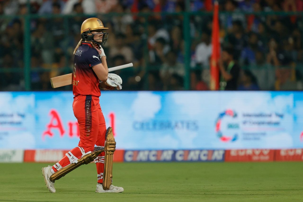 Ellyse Perry fell for a duck, Royal Challengers Bengaluru vs Gujarat Giants, WPL 2025, Bengaluru, February 27, 2025