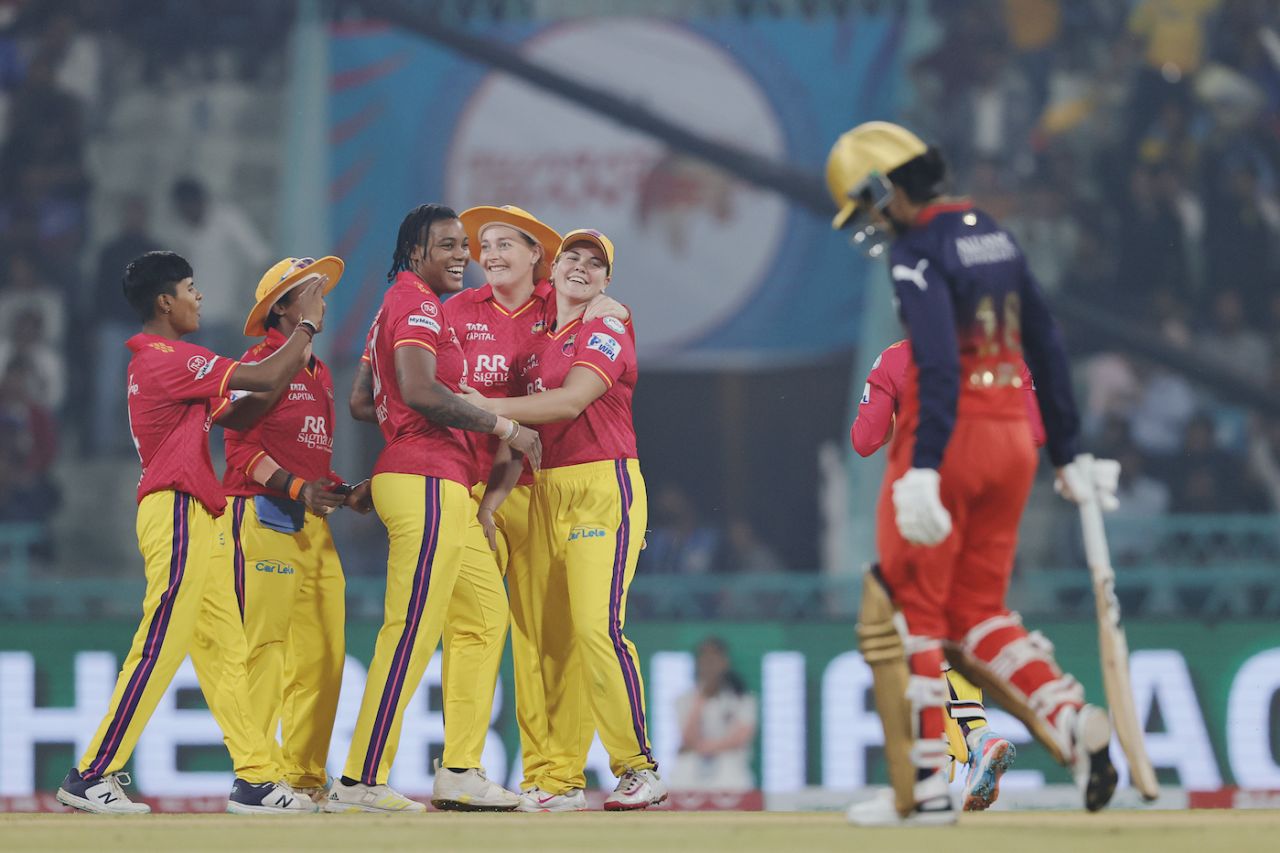 Chinelle Henry dismissed Smriti Mandhana early in a steep chase, Royal Challengers Bengaluru vs UP Warriorz, WPL, Lucknow, March 8, 2025