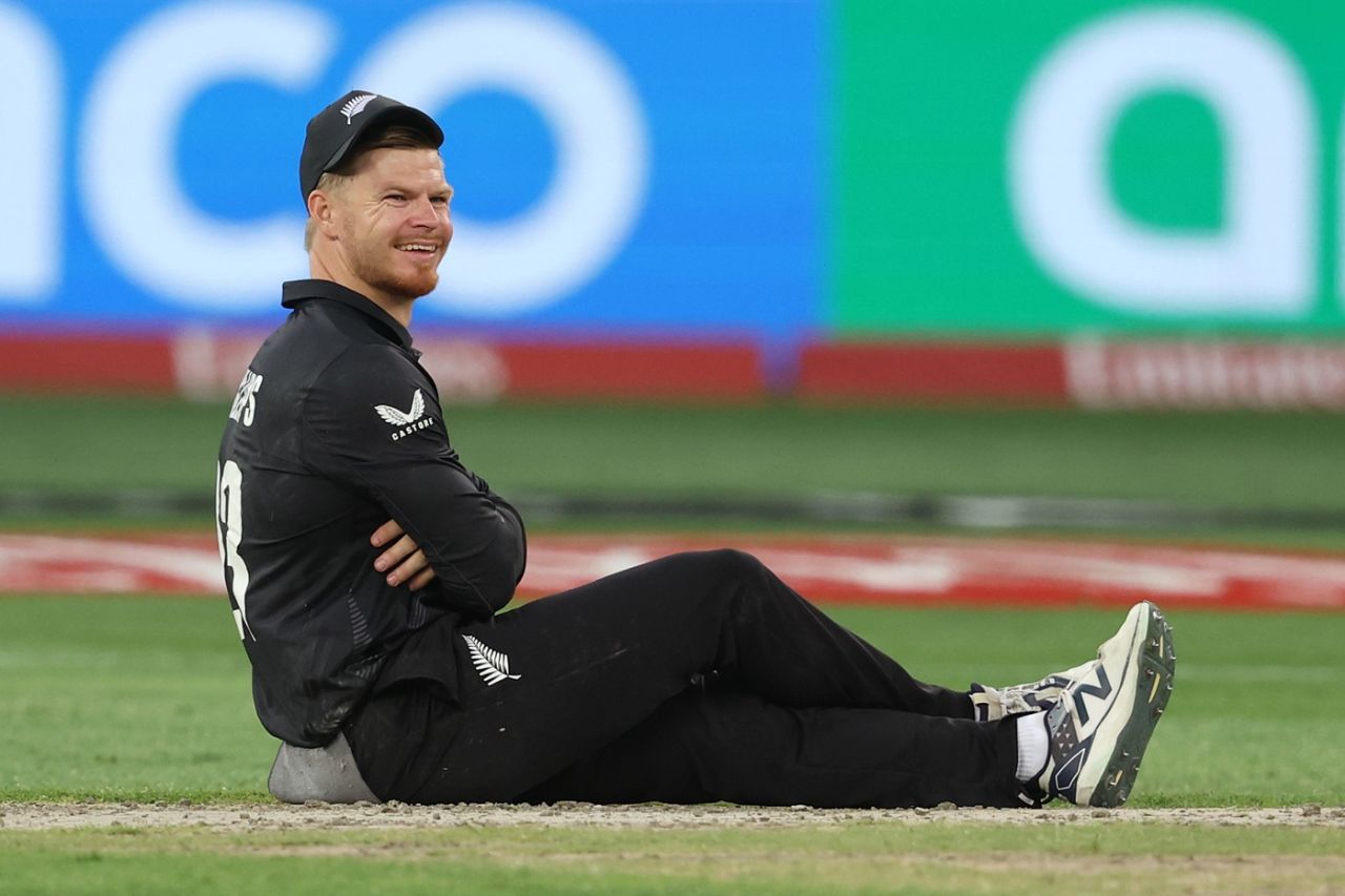 Glenn Phillips flashes a smile after pulling off another stunning catch, India vs New Zealand, Champions Trophy final, Dubai, March 9, 2025
