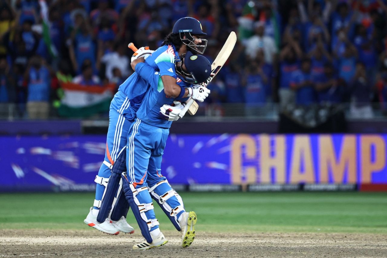KL Rahul and Ravindra Jadeja hug after the victory, India vs New Zealand, Champions Trophy final, Dubai, March 9, 2025