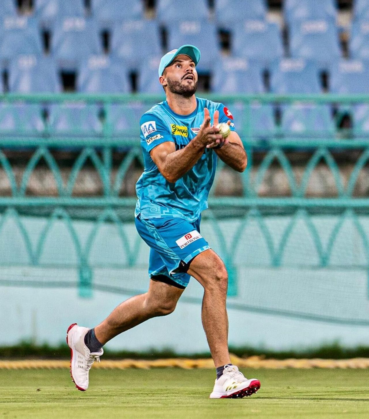 Aiden Markram gets under the ball during a training drill, Lucknow, March 16, 2025