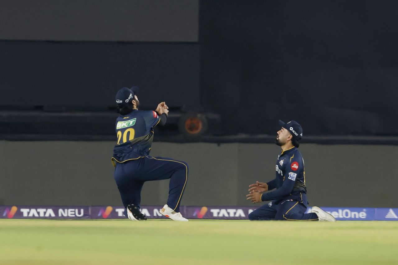 Arshad Khan dropped a catch with Rashid Khan also in the mix to take it, Gujarat Titans vs Punjab Kings, IPL 2025, March 25, 2025, Ahmedabad
