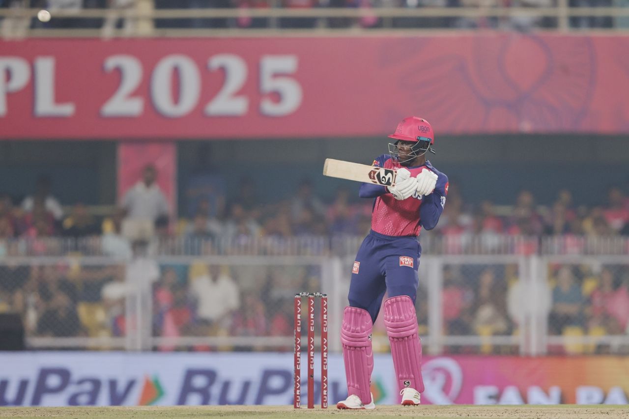 Jofra Archer scored a handy 16 from No. 9, Rajasthan Royals vs Kolkata Knight Riders, IPL 2025, Guwahati, March 26, 2025
